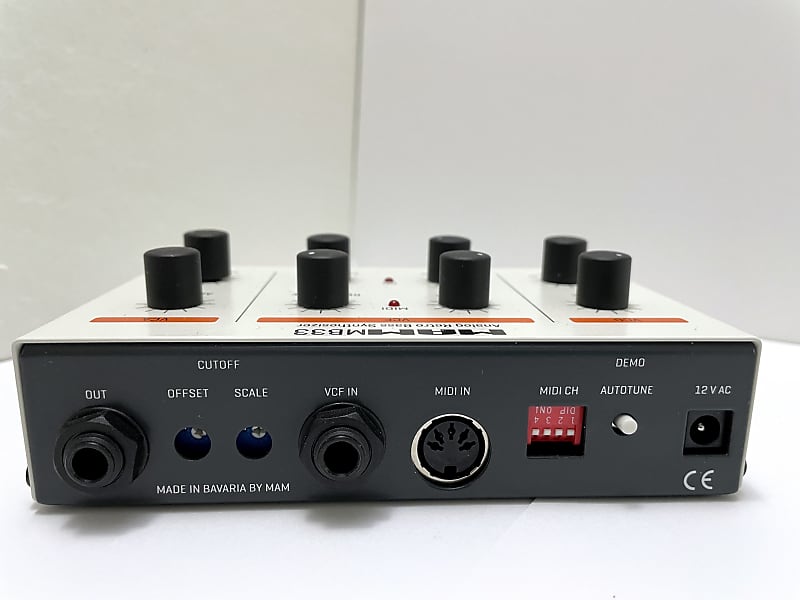 MAM MB33 Analog Retro Bass Synthesizer