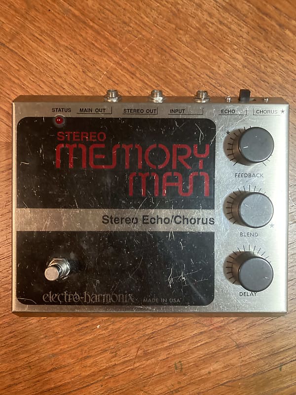 Electro-Harmonix Stereo Memory Man Echo / Chorus | Reverb Canada