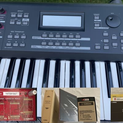Yamaha MOXF 6 Production Synthesizer with  512 Flash Memory Module and more. image 1