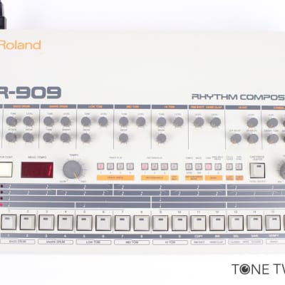 Roland TR-909 Drum Machine Rhythm Composer Pro Refurbished VINTAGE SYNTH DEALER