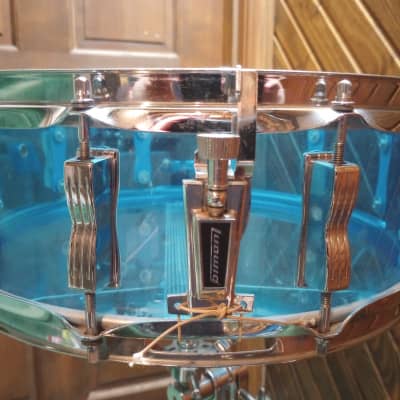 Ludwig 5x14" Vistalite Acrylic 10-Lug Snare Drum with P-85 Strainer 1970s - Blue image 5