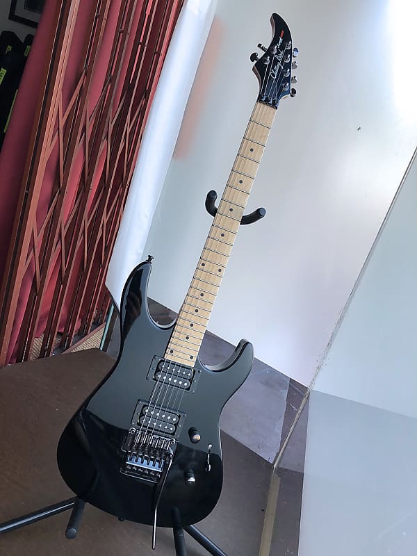 ギター Chatting Bird CAPARISON Guitars design 2001 MIK Caparison Design Chatting Bird Dellinger HH, Grover