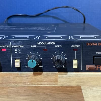 Roland SDE-2000 Digital Delay - Black [Classic Gear] | Reverb