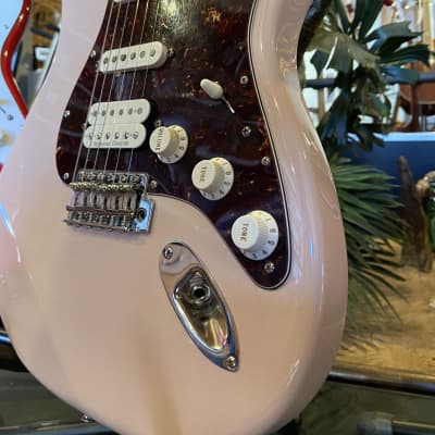 Fender Shell Pink HSS Strat w/ 50's Classic Player Neck / Pearly Gate and Texas Spec Pickups / Tweed image 7