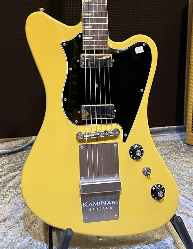 最新作国産エレキギターセット KH-CYGNET(アンプ•シールド付) ギター
