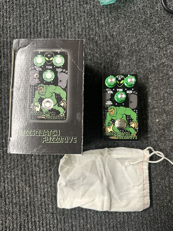 Interstellar Audio Machines: FUZZSQUATCH FUZZDRIVE - YouTube