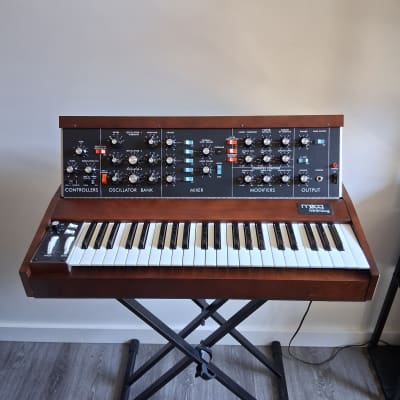 Moog Minimoog Model D Reissue 44-Key Monophonic Synthesizer - Appalachian Cherry