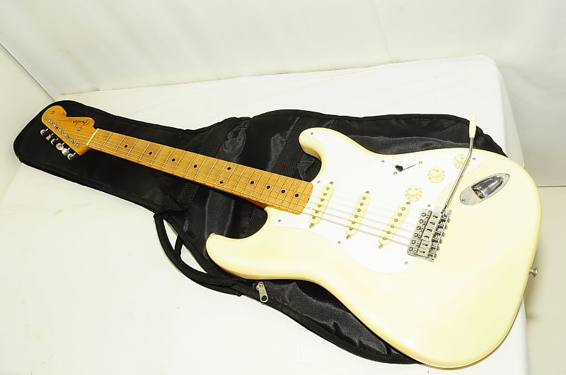 Fender Stratocaster Made in Japan Electric Guitar Ref No 4828 