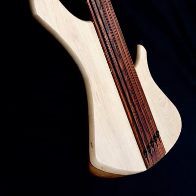 MGbass Infinity Ghost  5 strings fretless - Piezo pickup bartolini preamp cocobolo fingerboard image 5