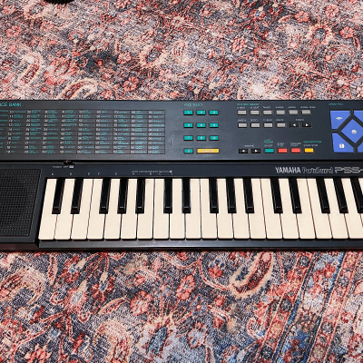 Yamaha PSS-140 Synthesizer