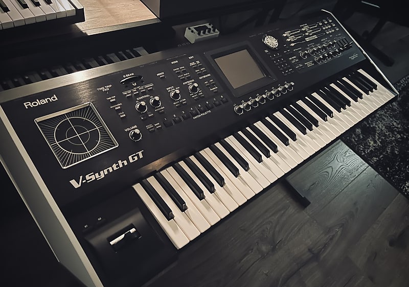 Roland V-Synth GT 61-Key Elastic Audio Synthesizer