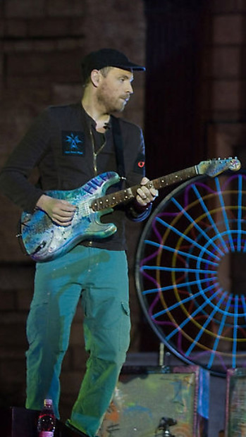 Fender Stratocaster Of COLDPLAY Jonny Buckland Owned for tour and Record