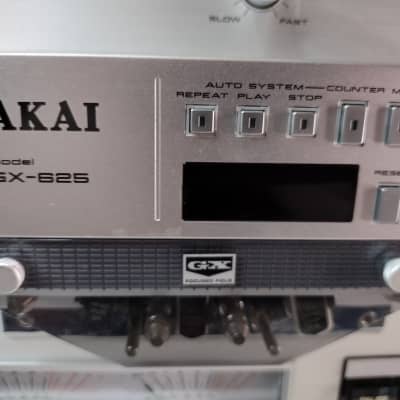 Akai GX-625 Vintage Reel To Reel Tape Player/Recorder