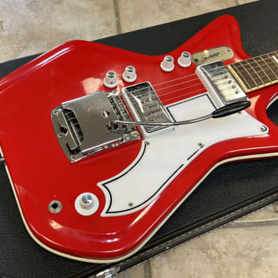 1965 Airline JB Hutto Res-O-Glass Red Res-O-Glass with tremolo image 3