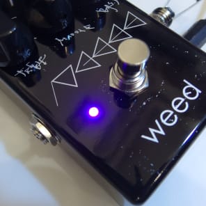 weed UGEEE | high-gain distortion pedal | high grade audio spec
