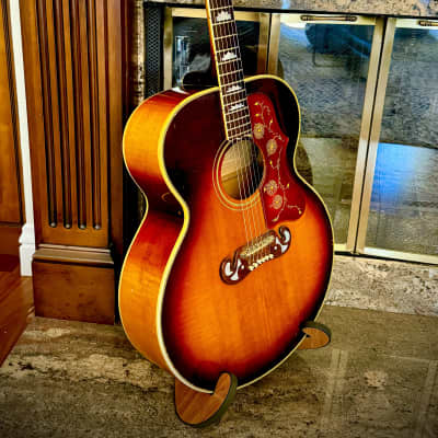 Gibson J-200 1961 - 1969