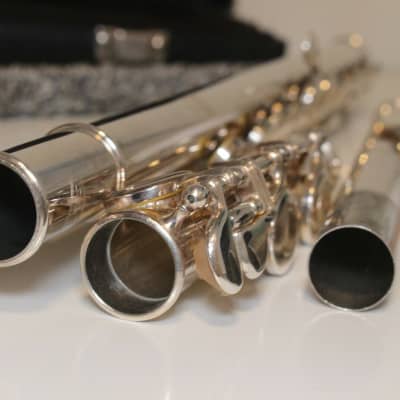Vito flute 113 II Silver Plated Good Used Condition with hard case cleaning rod image 12