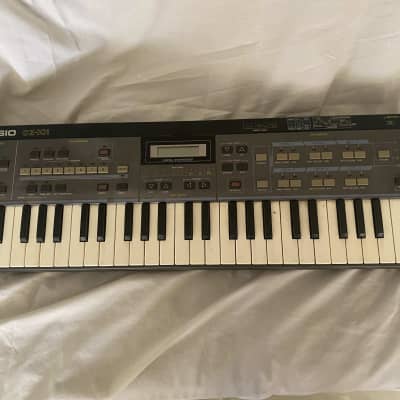 Casio CZ-101 Synthesizer 1985 - 1988 - With Memory Cartridge