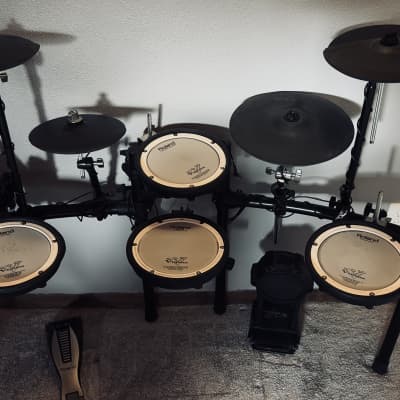 Roland TD-11K V-Drum Kit Upgraded All Mesh Pads and Extra Cymbal