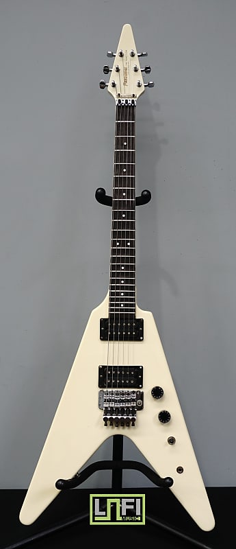 FERNANDES フェルナンデス THE FUNCTION フライングV 中古】Fernandes THE FUNCTION BSV-65 フライングV - 神奈川県の