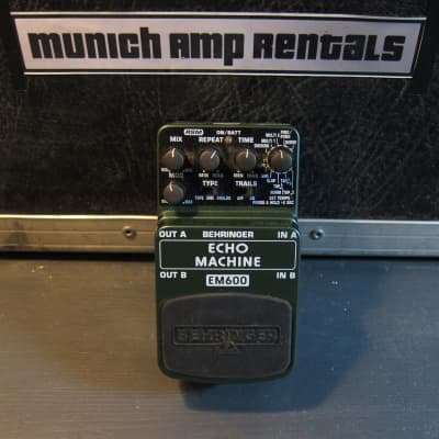 Behringer EM600 Echo Machine Pedal | Reverb Canada