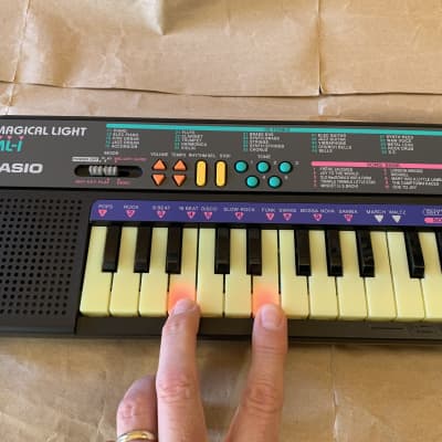 Casio ML-1 24-Key Magical Light Keyboard 1994 - Black in MINT Condition image 3