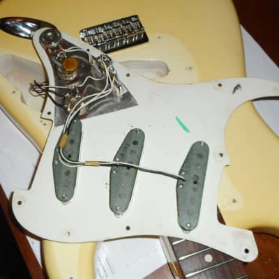 Fender Stratocaster 1971 Olympic White hard tail(rare) with 3-Bolt Neck, Rosewood board  (7 lbs!!)! image 10
