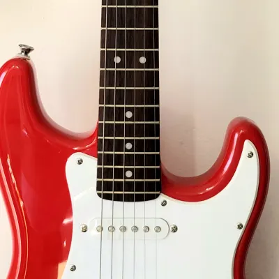 Squier Stratocaster Mini Red image 2