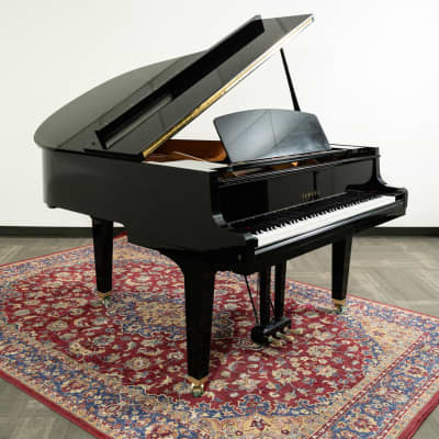 Yamaha 5'3" GH1 Grand Piano w/ Bench | Polished Ebony | SN: 5400071 image 3