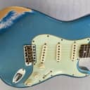 Fender Custom Shop '65 Stratocaster - Heavy Relic Faded Lake Placid Blue