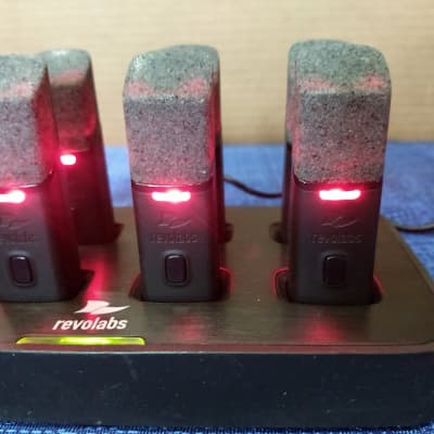 Revolabs 02-08HDCHG-C Charger Base W/ 8 01-HDTBLMIC-DR-11 Microphones image 3