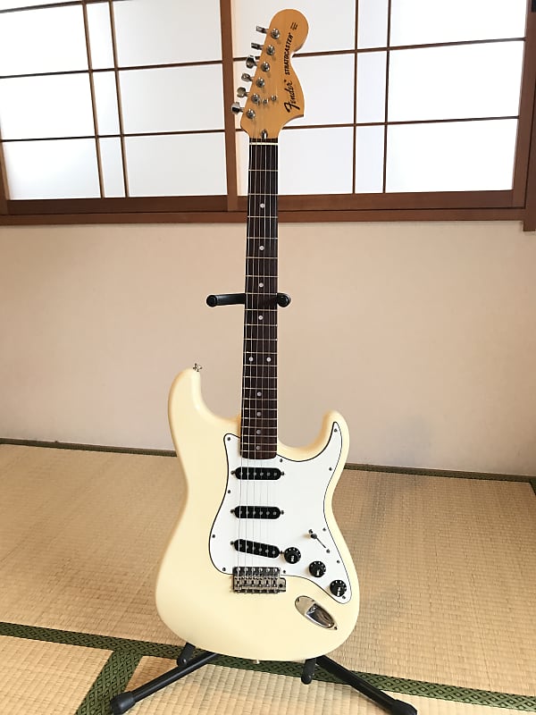 FenderJapan ST72【スキャロップ】【リッチー仕様3way】 FenderJapan ST72【スキャロップ】【リッチー仕様3way