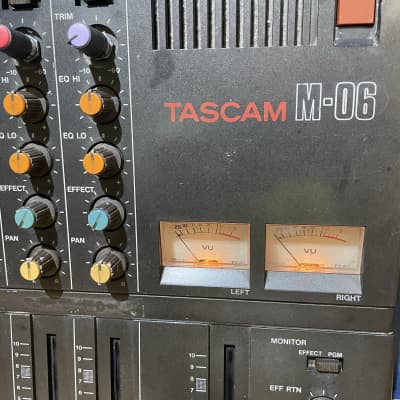 TASCAM M-06 ミキサー Tascam Model M-06 Mixer Board Analog Vintage_Power On