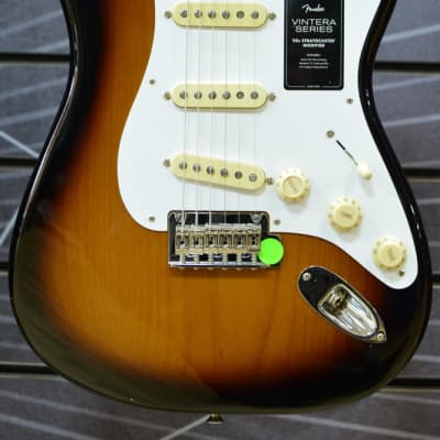 Fender Vintera '50s Stratocaster Modified 2-Colour Sunburst Electric Guitar &Deluxe Gig Bag B Stock image 1