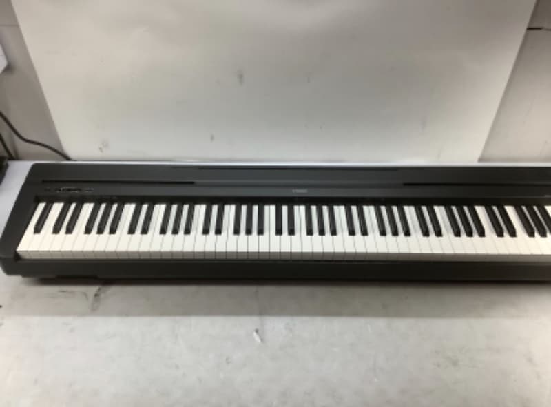 Yamaha P71 Black Fully Weighted 88-keys keyboard image 1