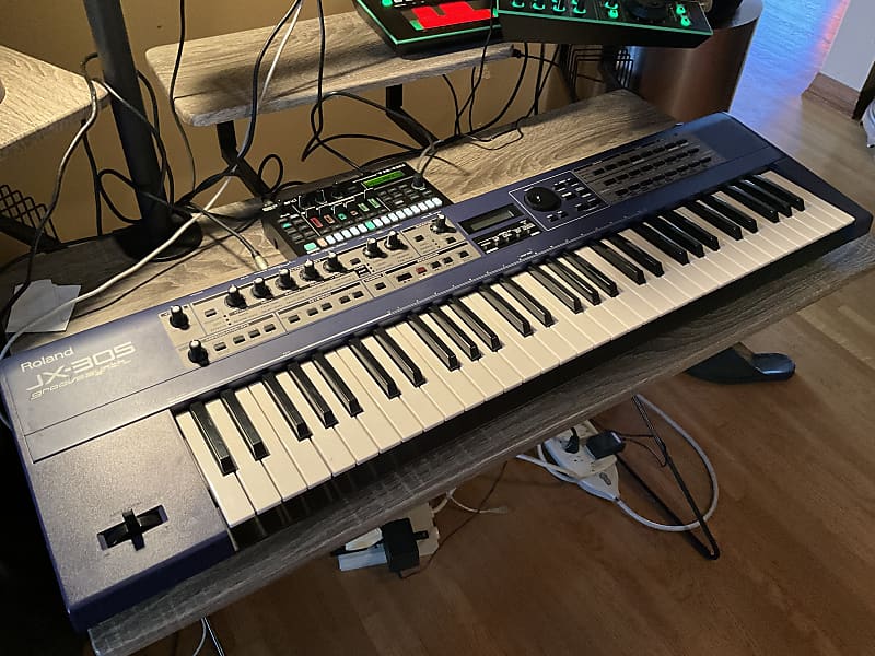 Roland JX-305 61-Key Groove Synthesizer 1998 -2002 - Blue