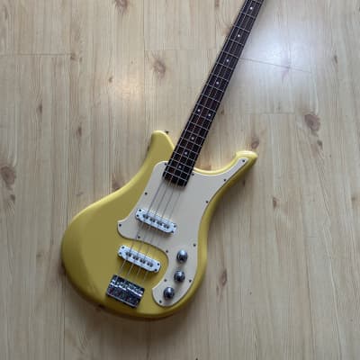 Yamaha SBV-500 Yellow with Gig Bag | Reverb