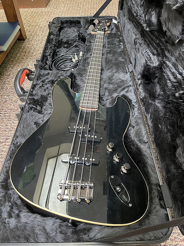 Fender japan aerodyne jazz bass image 1