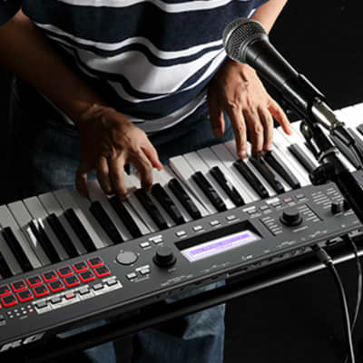 Korg Kross 2 88-Key Synthesizer Workstation - Matte Black w/ Adjustable Bench image 5