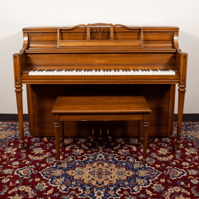Yamaha Upright Piano | Satin Oak | SN: B1656161 image 2