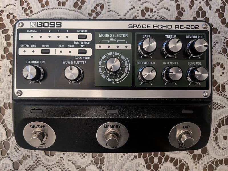 Boss RE-202 Space Echo