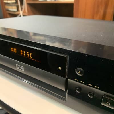 Pioneer DV-525 DVD/CD (2000) Black w/remote and Gold RCA’s image 6