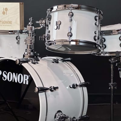 Sonor 20/12/14" 5.5x14 SQ2 Heavy Beech Drum Set - High Gloss Signal White image 1