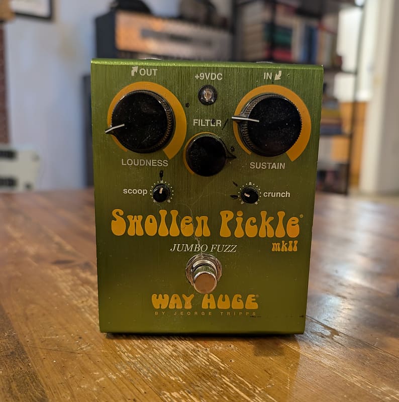 Way Huge Swollen Pickle Jumbo Fuzz ファズ Dunlop Way Huge Swollen Pickle Fuzz MkIIS | Long & McQuade