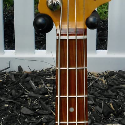Fender Vintera '60s Mustang Bass 2019 - Present - 3-Color Sunburst image 7