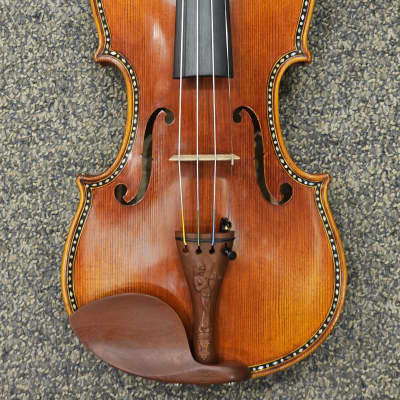 D Z Strad Violin - Model 601F - Double Purfling with Dot-and-Diamond Inlay Violin Outfit (4/4 Size) image 2