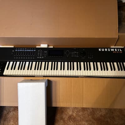 Kurzweil PC3K8 88-Key Workstation