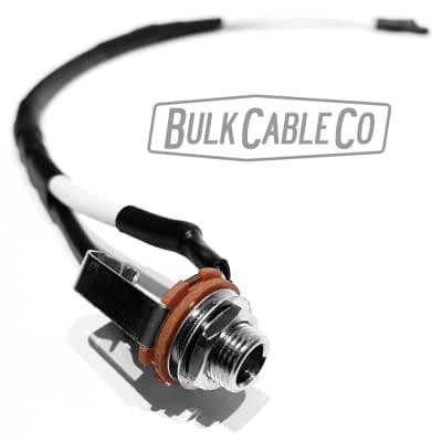 1.5 FT - Mogami 3082 Speaker Cable - For 1x12 Guitar Cabinets - Switchcraft 1/4" Female Jack To .205 Spade Ends - Faston Quick Connect Push On Connectors