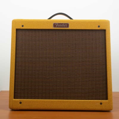 アンプ Fender Blues junior III Fender Blues Junior III review - The Blogging Musician