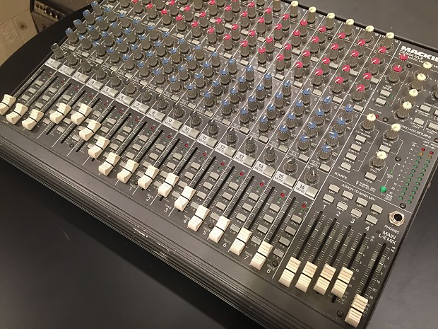 Mackie CR1604-VLZ 16 channel mixing console mixer Mackie CR1604-VLZ 16 channel mixing console mixer